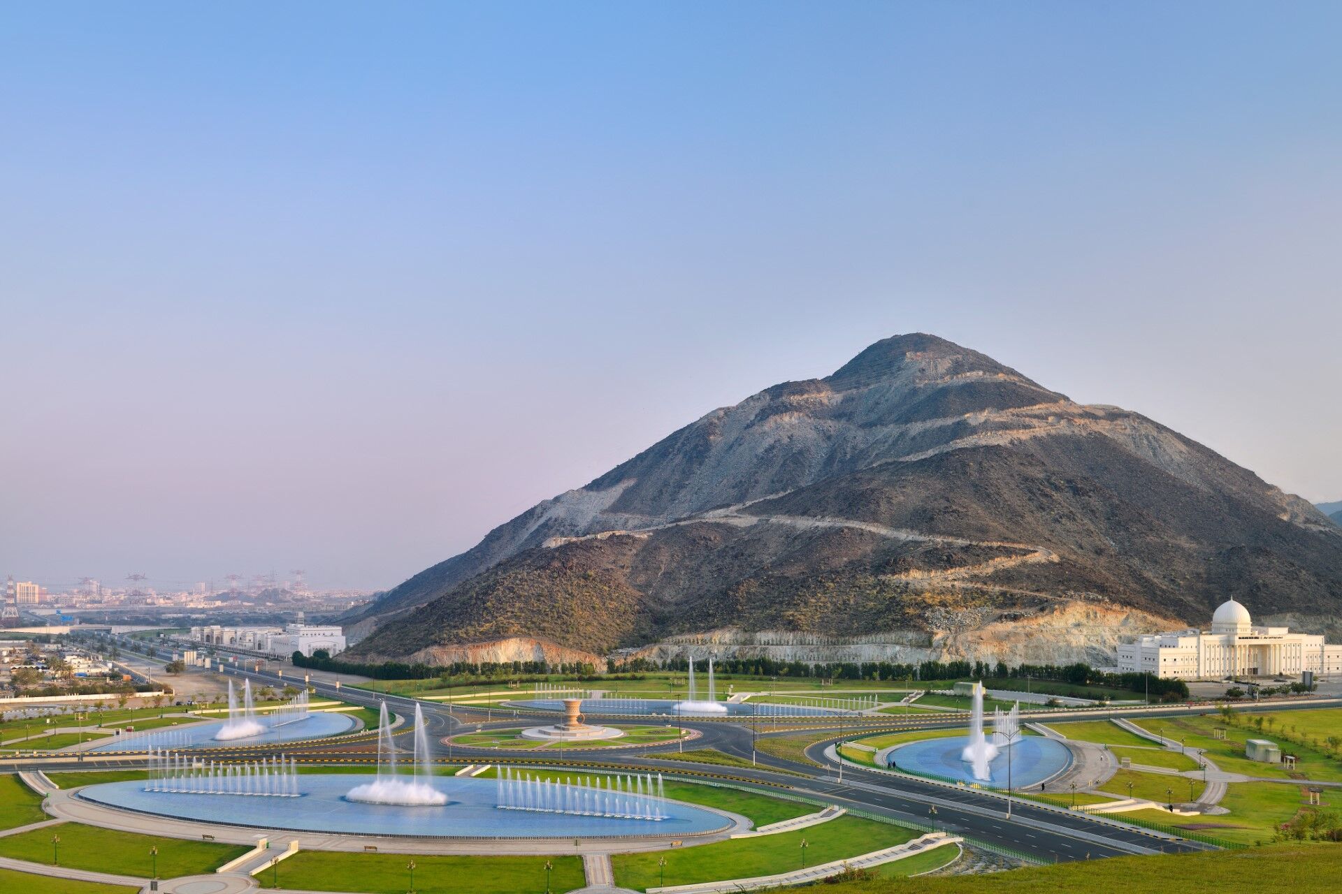 Al Badiyah Mosque Fujairah & Khorfakkan Tour Package - Image 4