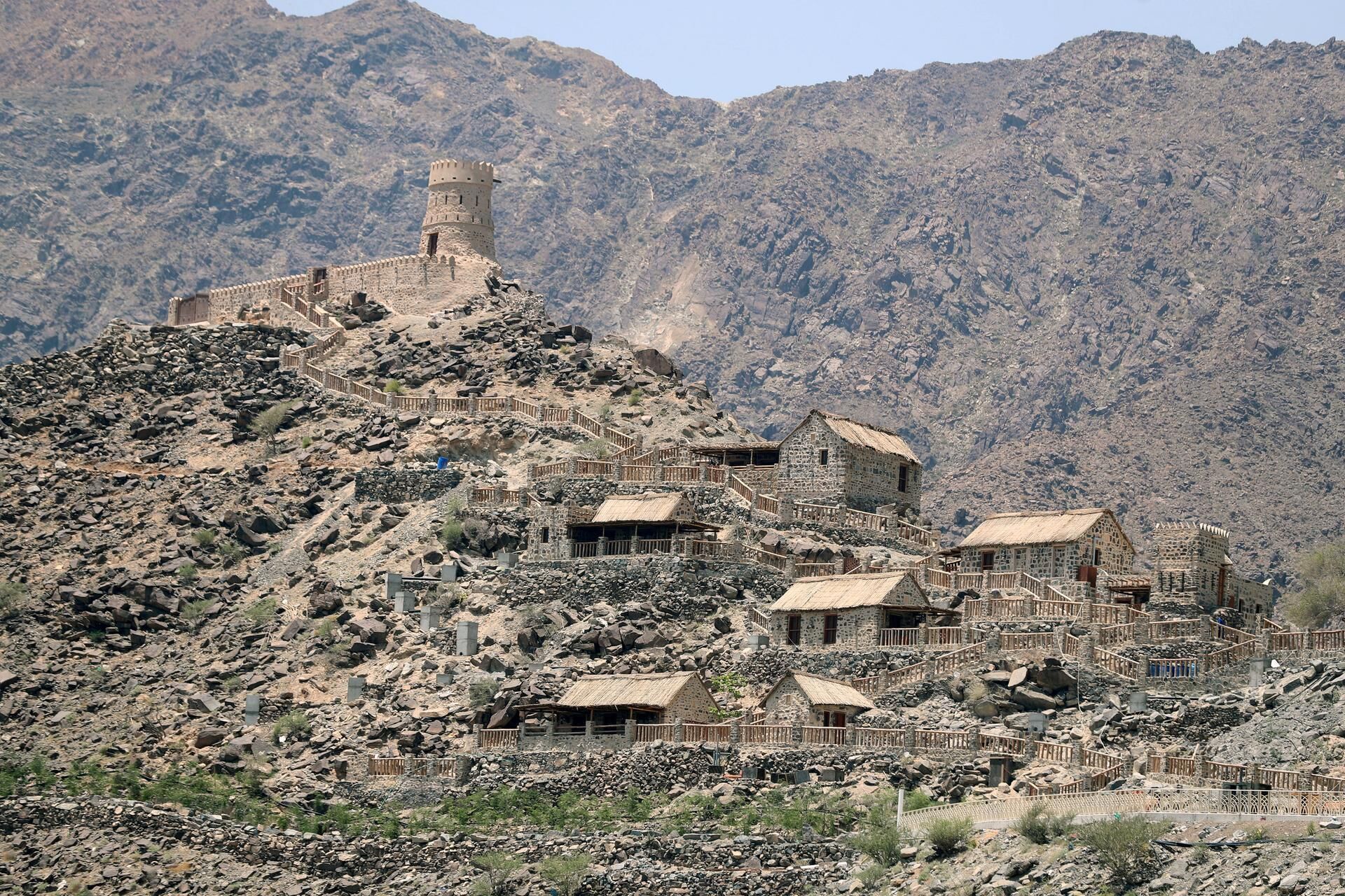 Al Badiyah Mosque Fujairah & Khorfakkan Tour Package - Image 9